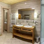 Appartement Salzburg, Dienten