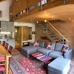 Appartement Salzburg, Dienten