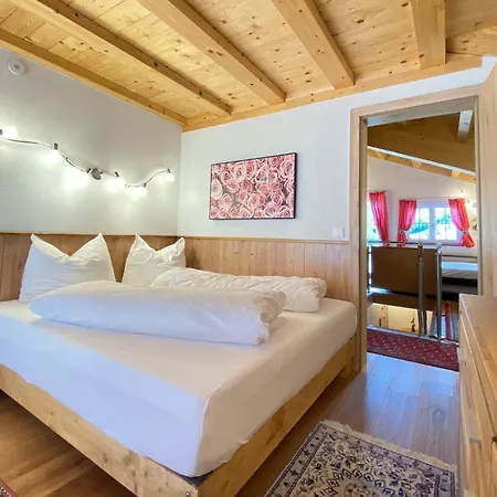 Salzburg, Dienten Διαμέρισμα *